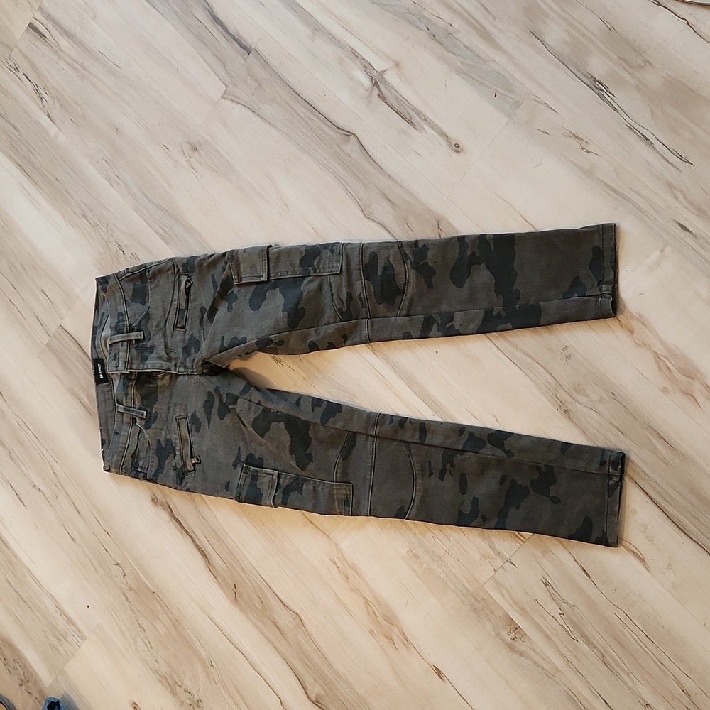 Hudson 23 cargo camouflage low rise jeans